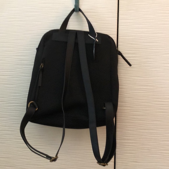 NWT the sak neoprene/scuba-style black diamond-patterned backpack. - Picture 6 of 12